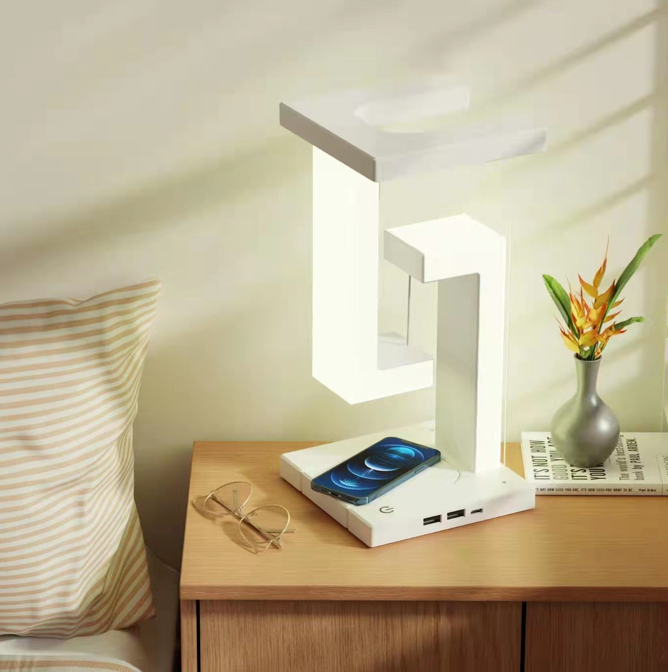 Suspension Lamp Charging Station